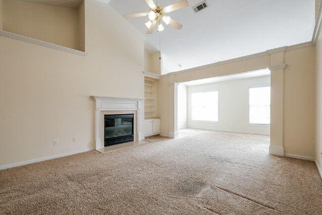 Building Photo - 1072 Pecan Grove Pl