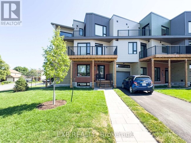 Photo du bâtiment - 25 Fair Oaks Crescent