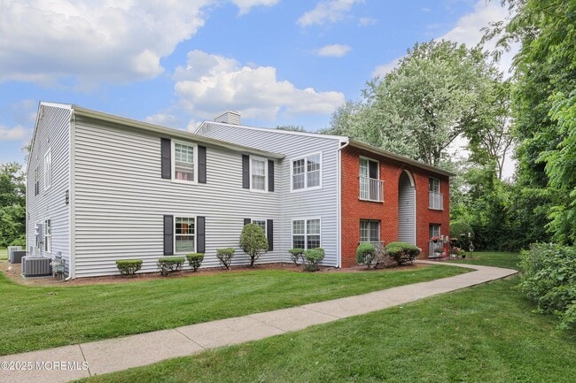 Building Photo - 705 Zlotkin Cir