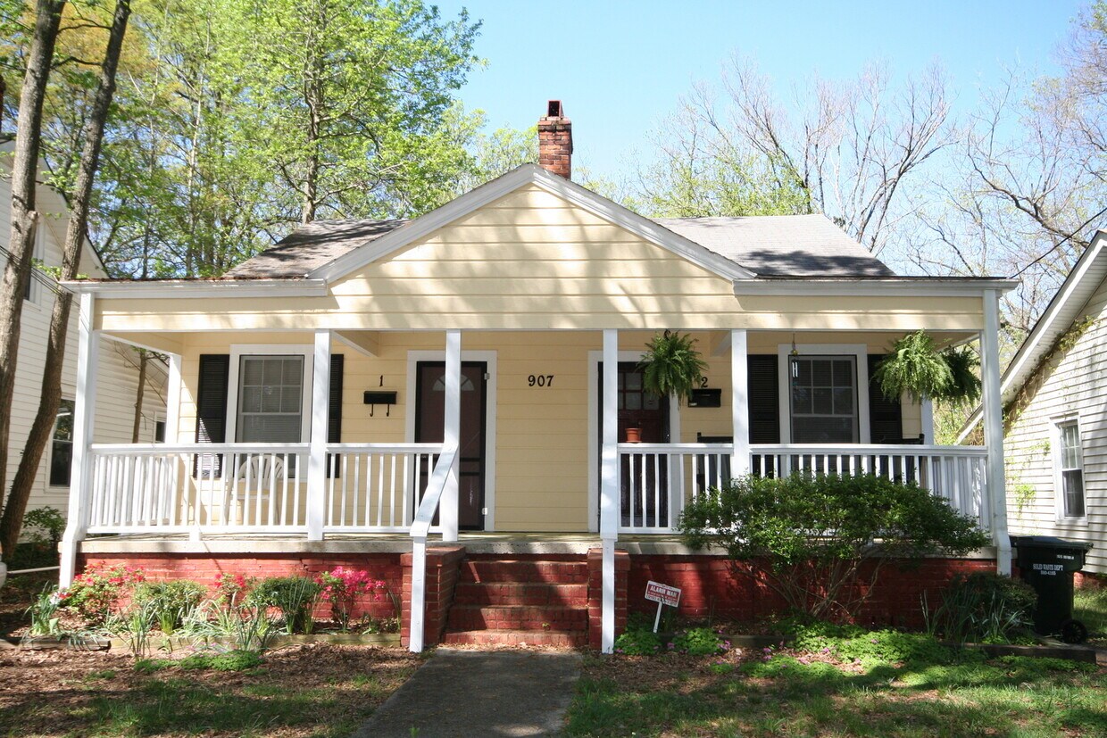 Foto principal - 907 Lancaster St