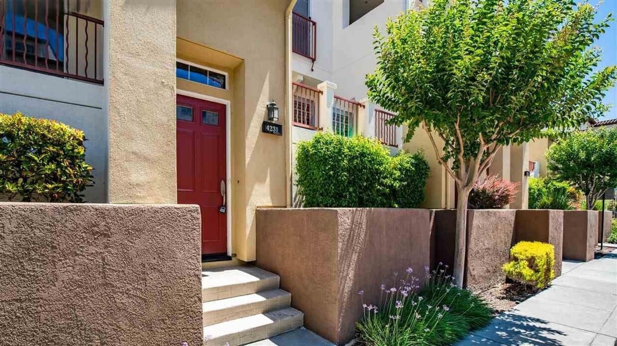 Modern Dublin Condo w/ Dual Suites & Resort-Style Amenities - Modern Dublin Condo w/ Dual Suites & Resort-Style Amenities