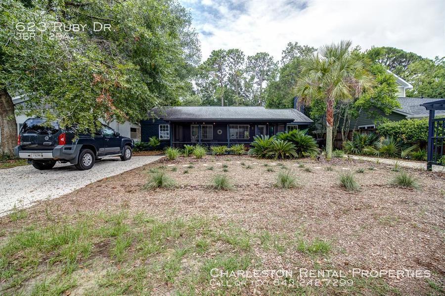 Foto principal - 623 Ruby Dr