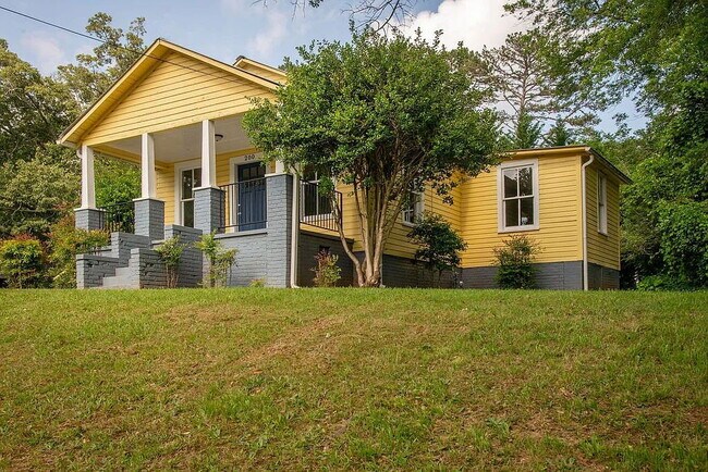 Building Photo - 1 bedroom, 1 full bath near downtown Walhalla