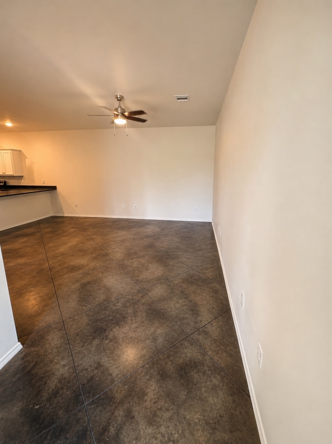 Building Photo - 10301 Stone Meadow Dr