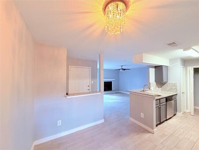 Foto del edificio - 8801 Schick Rd