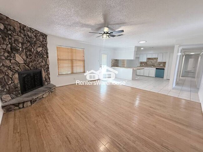 Make ready completed and now on the market - Make ready completed and now on the market House