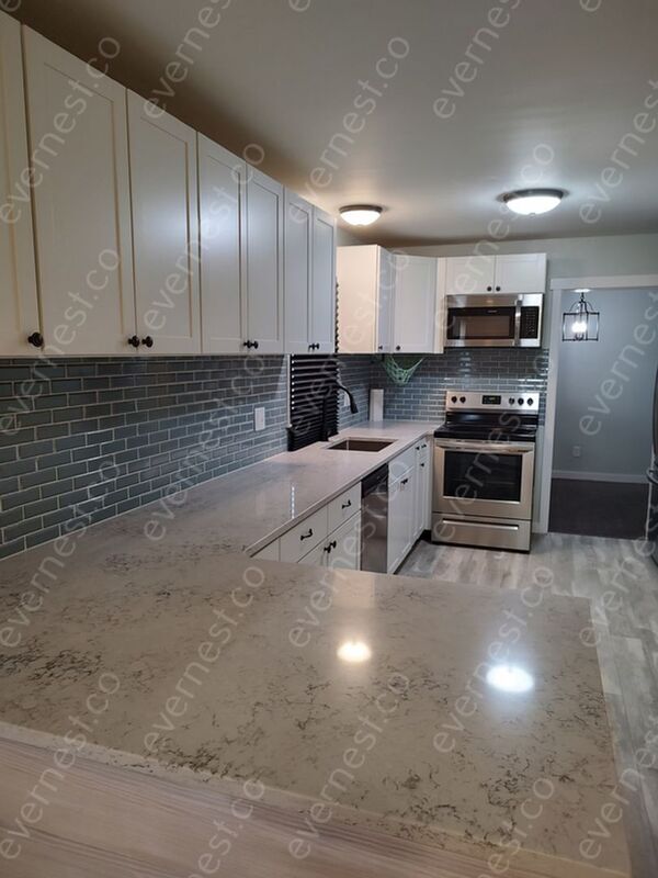 Foto del edificio - 2223 S Leslie Ave