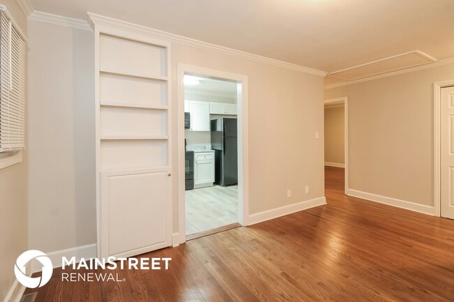 Building Photo - 3056 Kinnamon Rd