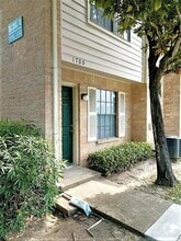 Building Photo - 14600 Fonmeadow Dr