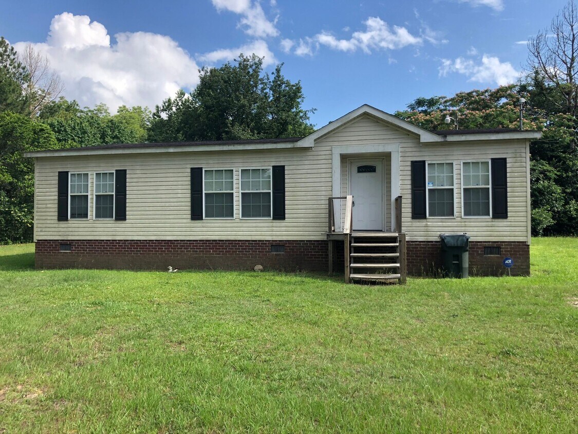 Primary Photo - 228 Cedar St