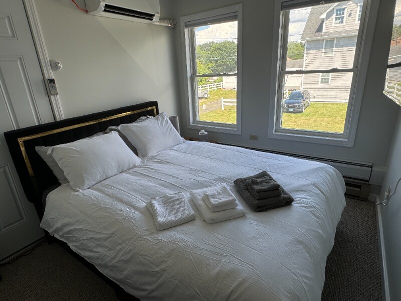 Foto principal - 14 Purtill Ave