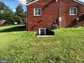 Building Photo - 6061 Munson Hill Rd