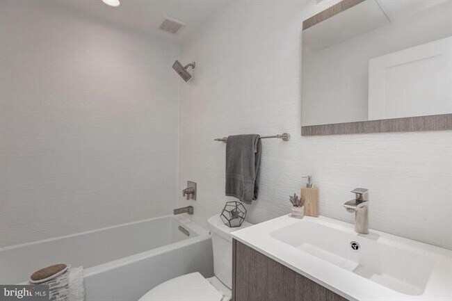 Foto del edificio - 1515 K St SE