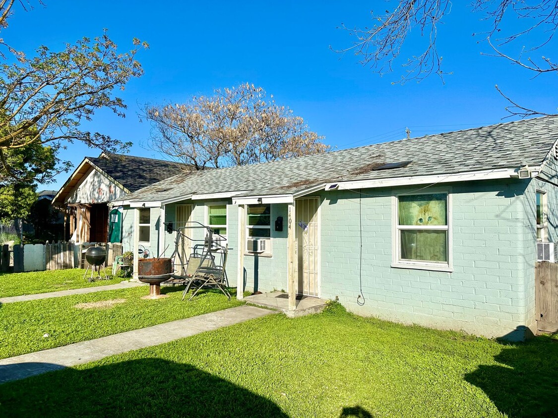 14041406 Trinity Ave Unit 1406 Trinity Ave, Chowchilla, CA 93610 Room for Rent in Chowchilla