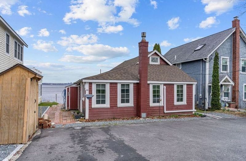 Photo - 100 King Philip Ave (Bristol, RI)