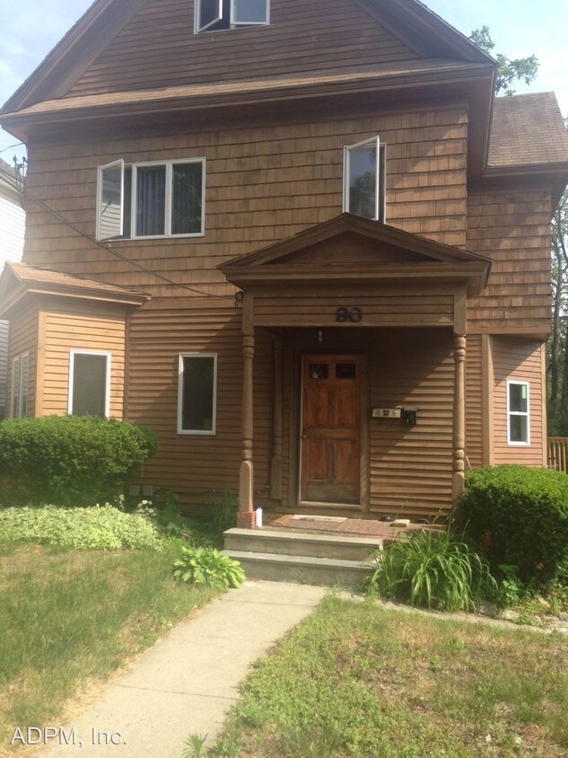 Primary Photo - 2 br, 1 bath House - 90 High St.