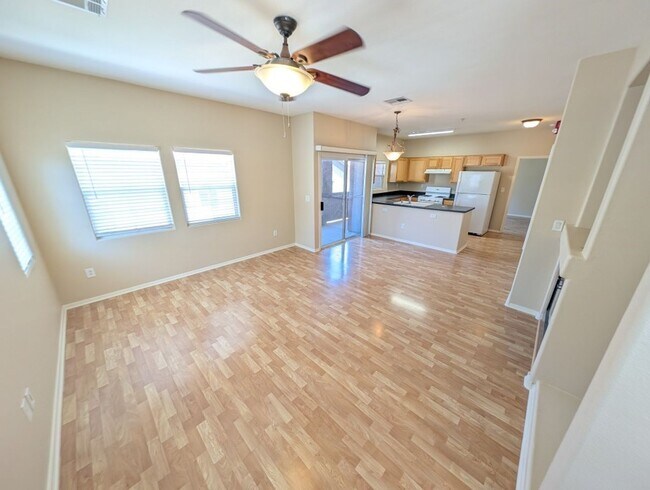 Foto del edificio - 10280 Gilmore Canyon Ct