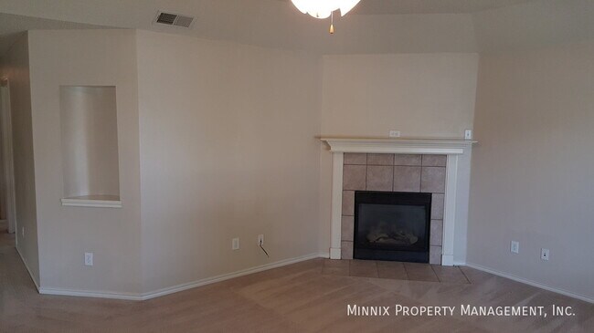 Building Photo - 3208 111th St