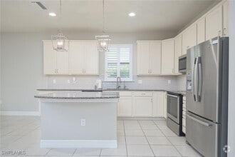 Building Photo - 15720 Angelica Dr