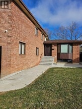 Building Photo - 61 Hull St