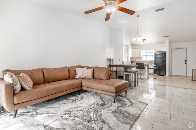 2BR, 2BA - 1,150SF - Living Room - Mariner Village Apartments