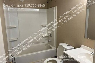 Building Photo - 4800 Hoyle Dr