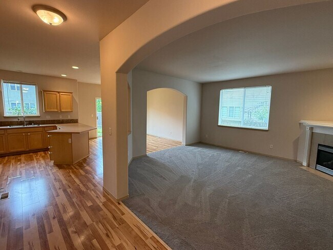 Foto del edificio - 3Bd/2.5Ba Maple Valley Home