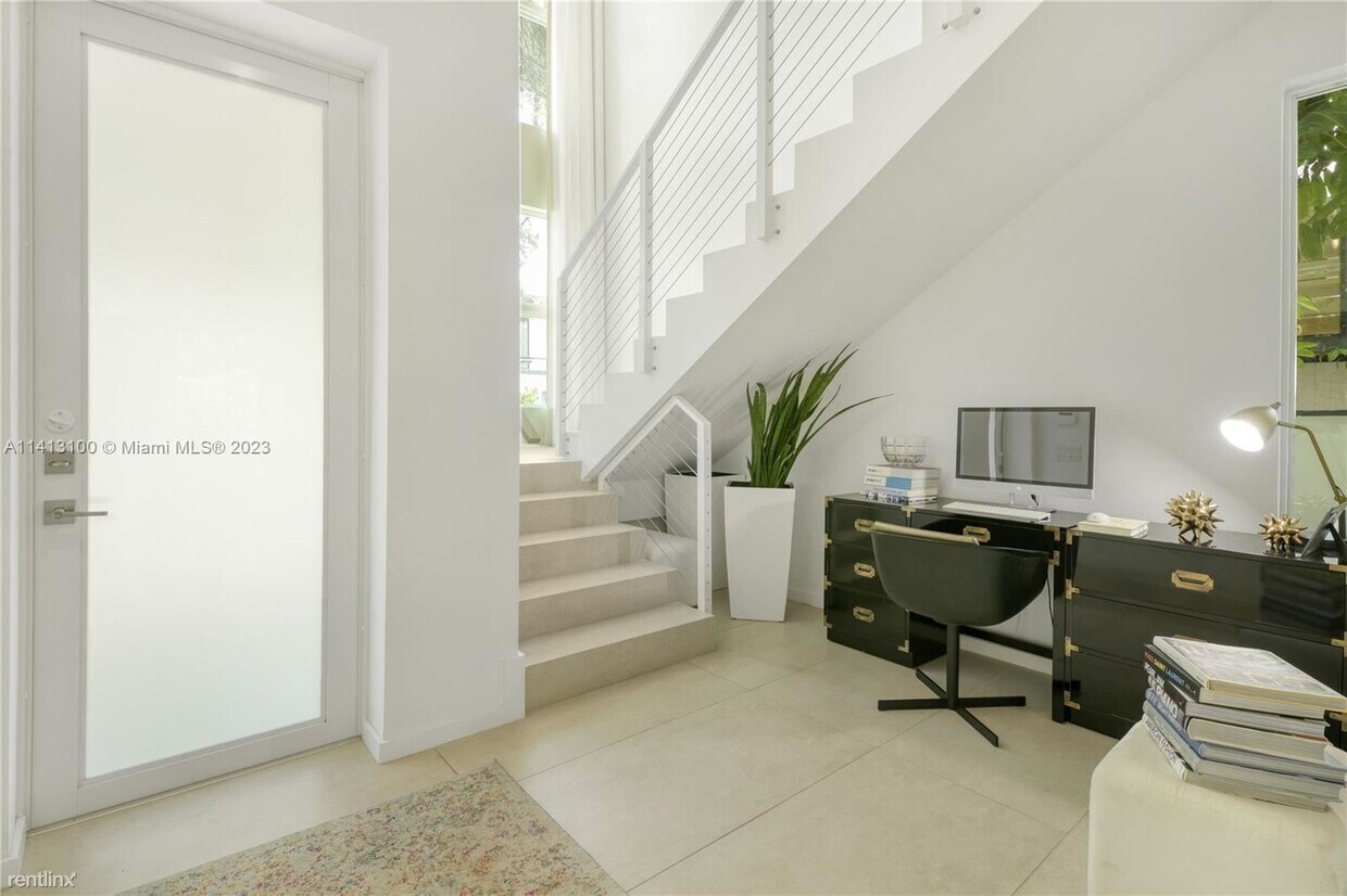 Primary Photo - 3 br, 3.5 bath House - 3230 Shipping Ave