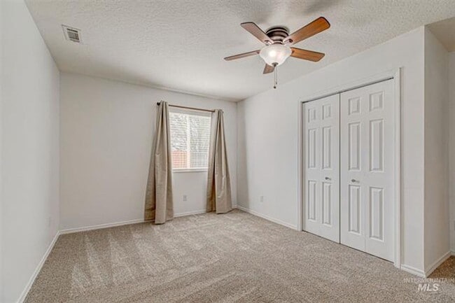 Building Photo - Newly Updated Nampa Cutie!