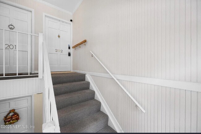 Foto del edificio - 4315 Plaza Gate Ln S