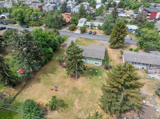 Foto del edificio - 1608 Alder Ct