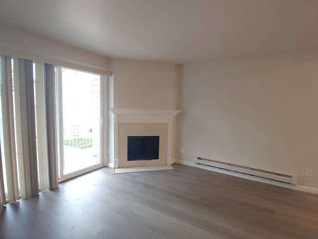 Foto del edificio - 9484 Redmond Woodinville Rd NE