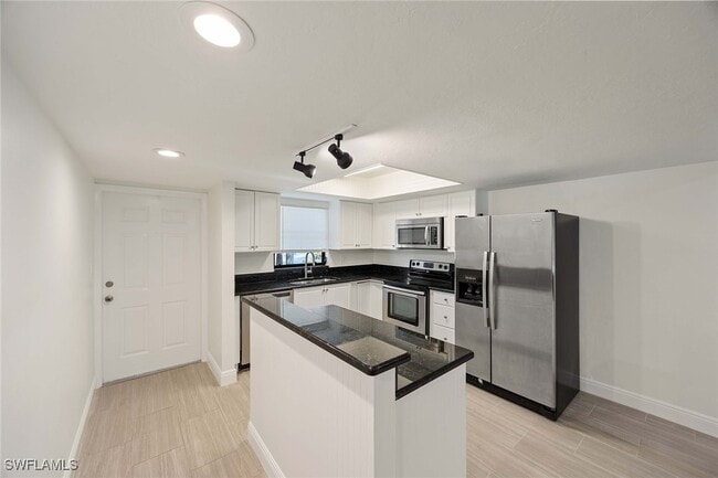 Building Photo - 28180 Pine Haven Way