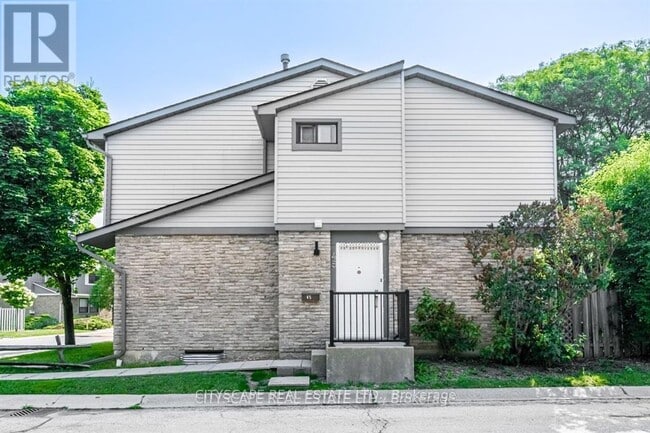 Building Photo - 98-98 Falconer Dr