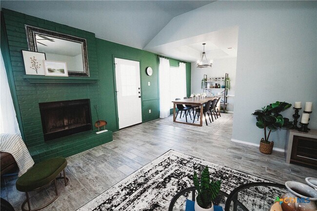 Foto del edificio - 2607 Rampart Loop