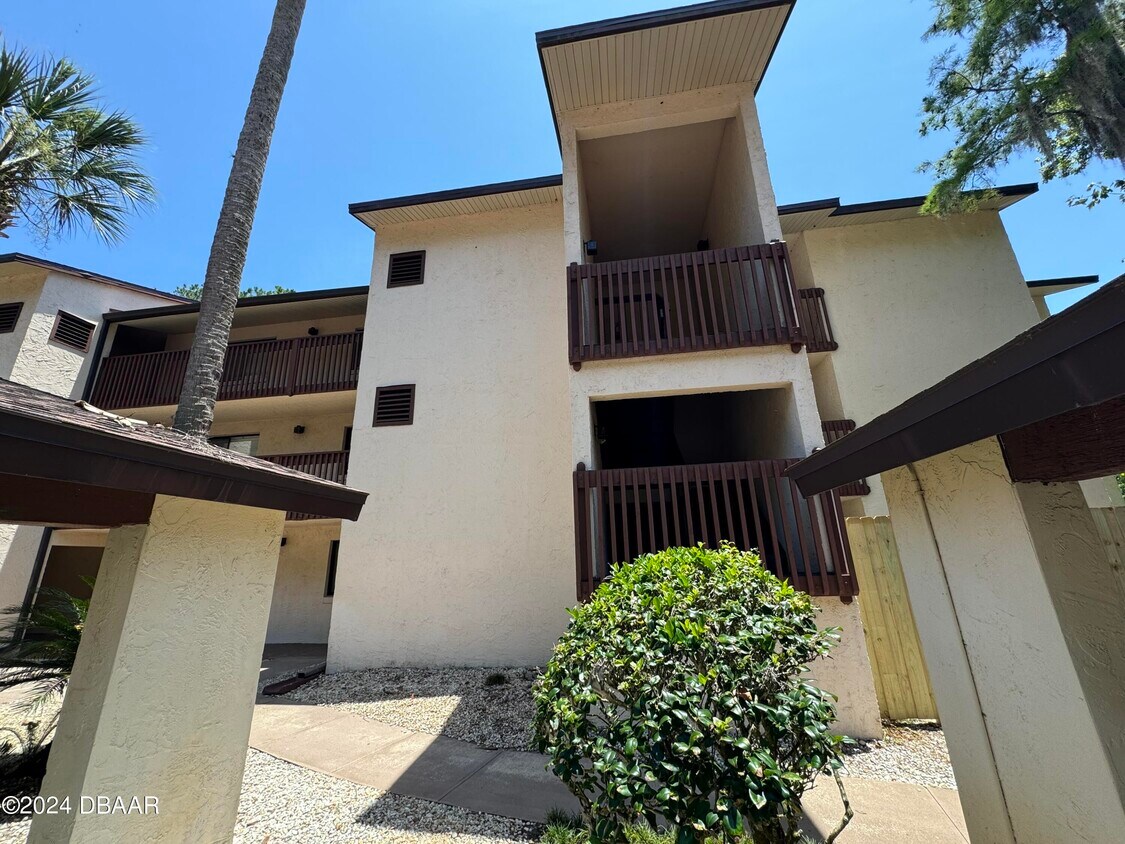 Primary Photo - 275 Indigo Dr