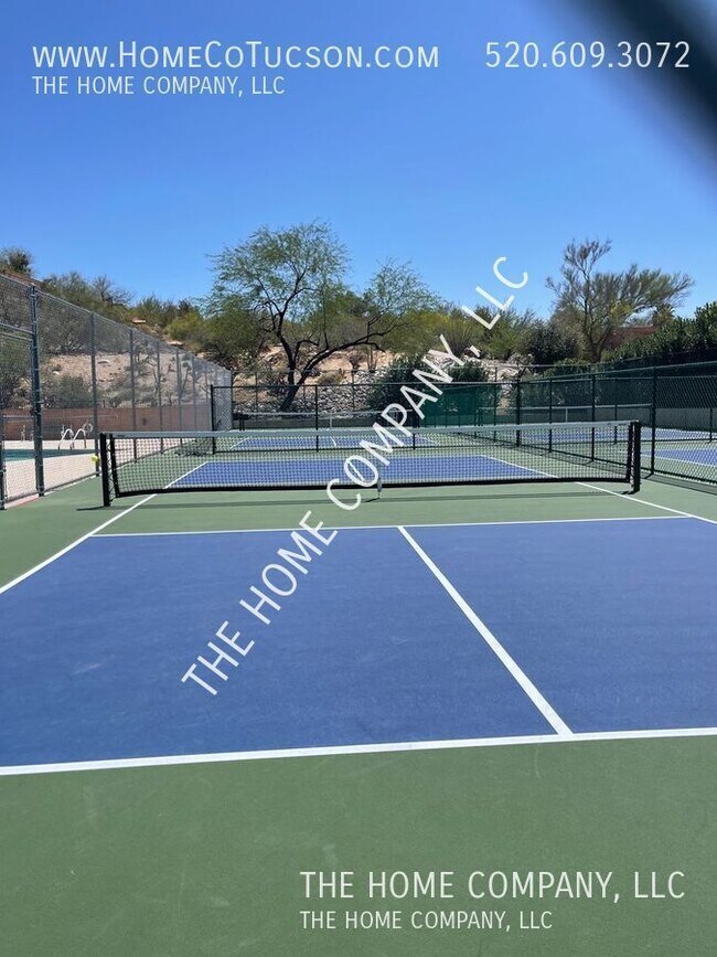 Foto del edificio - 8725 N Coral Ridge Loop - Beautiful Hillto...