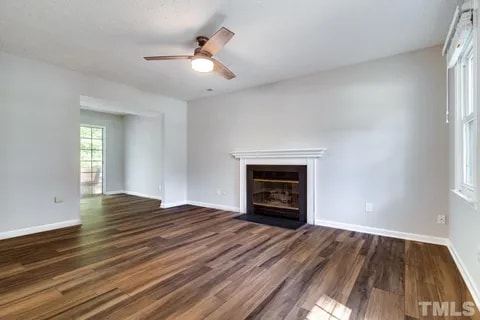 Foto del edificio - 1724 Sierra Dr