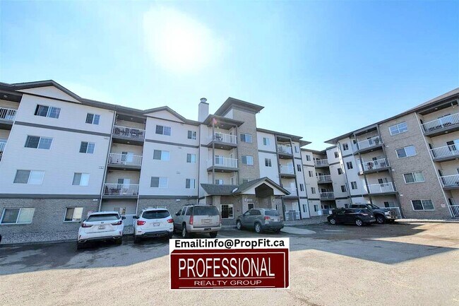 Building Photo - 16807 100 Av NW