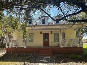 Building Photo - 4924 Polk St