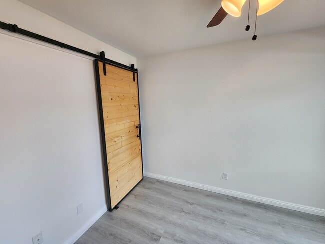 Building Photo - 4671 Hamilton St