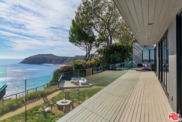 Foto del edificio - 28936 Cliffside Dr