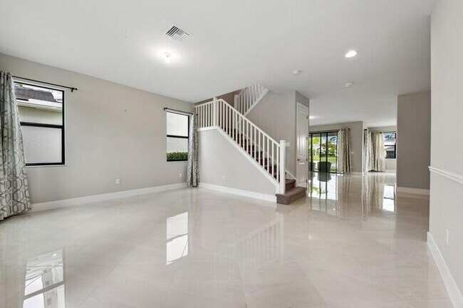 Building Photo - 7303 Estero Dr
