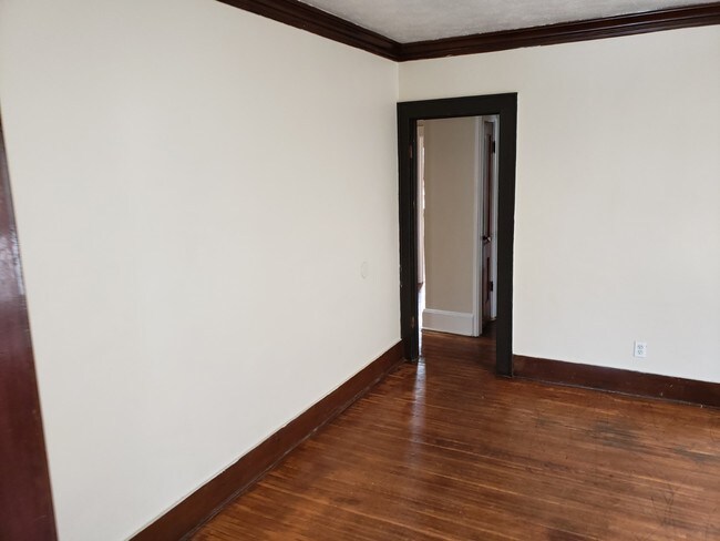 Building Photo - 99 Tyler St