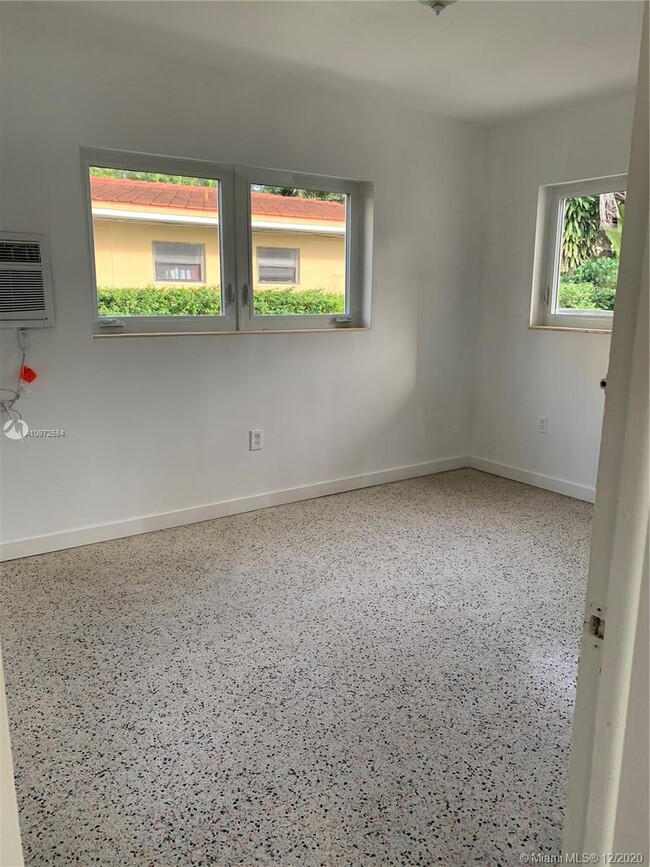 Building Photo - 222 Salamanca Ave