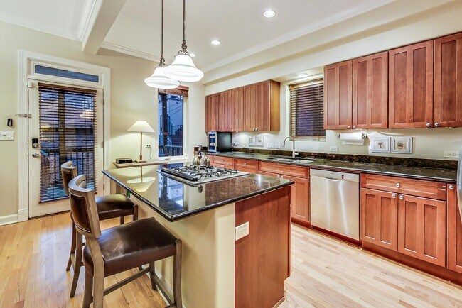 Foto del edificio - 2236 W Lyndale St