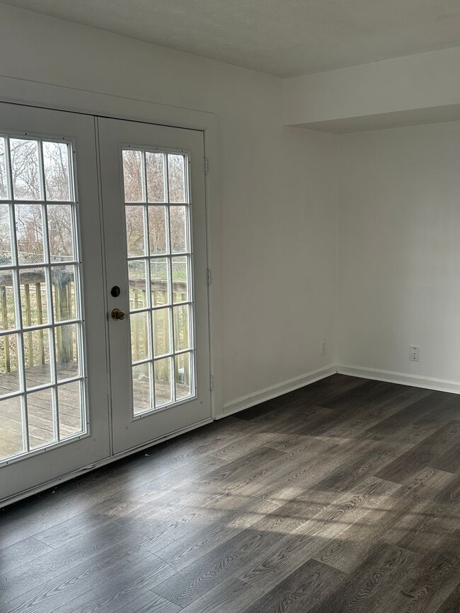 Photo - 5 Bed / 1.5 Bath House