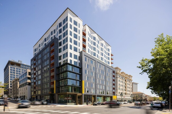 Ace Berkeley Building Exterior - Ace Berkeley Apartments