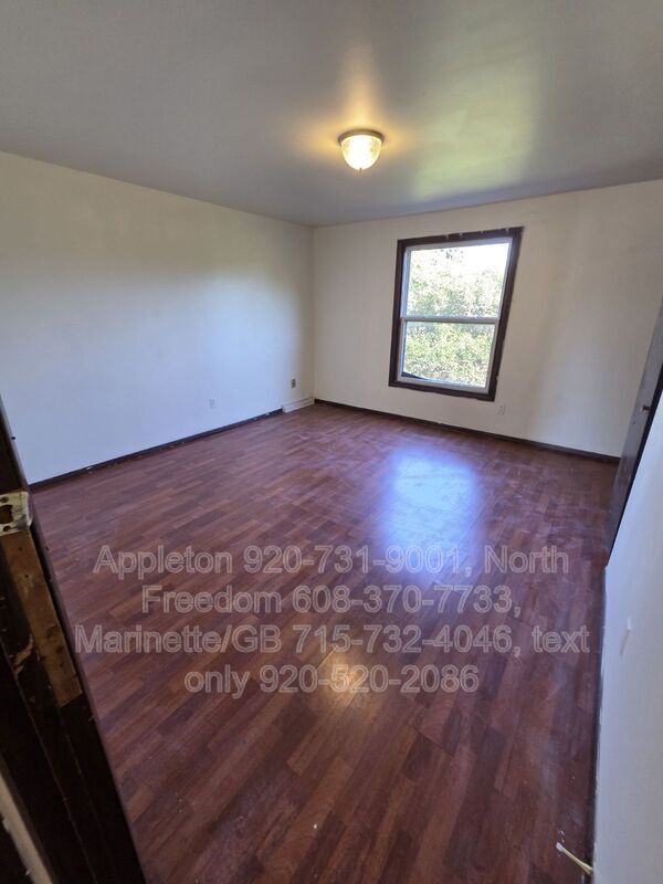 Building Photo - 560 Spinnaker Ln