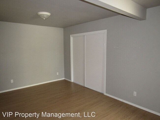 Building Photo - 2 br, 2.5 bath House - 107 E Homestead Ave